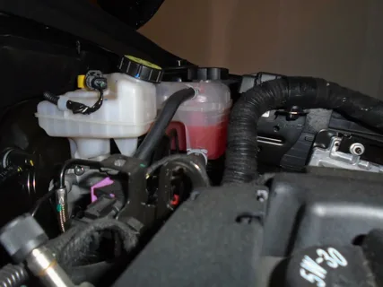  Nissan Murano Coolant Reservoir